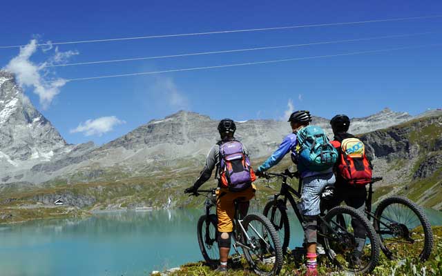 Mountainbike Fahrtechnik TrailCampin Latsch und Aosta